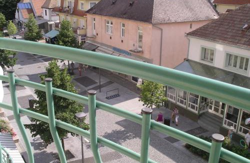Heviz Apartment | Palast Wellness Appartement