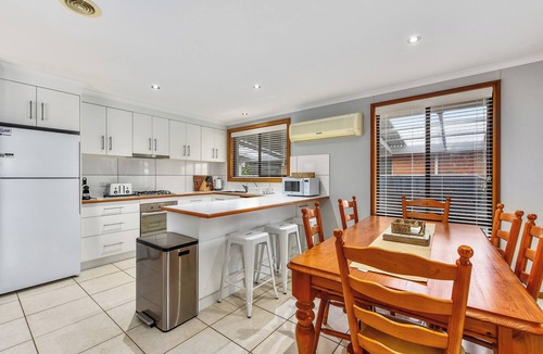 Waterhouse House | Palm Beach - Fully fenced pet friendly (outside only) private family home