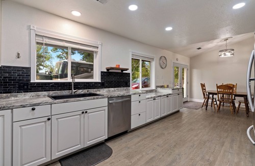 San Miguel House | Paradise with a view! Plenty of room for all!