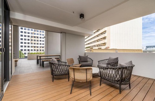 City East Apartment | Park Avenue Apt in the Heart of the City - Hosted by CanStay