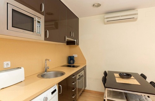 Sant Antoni Apartment | PARLAMENT, renovated, modern and cute flat for rent next to Mercado San Antonio