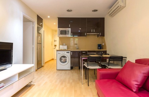 Sant Antoni Apartment | PARLAMENT, renovated, modern and cute flat for rent next to Mercado San Antonio