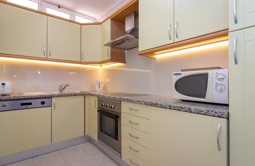 Ferragudo Apartment | Parque nº 11 - Comfortable spacious duplex apartment