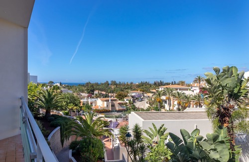 Ferragudo Apartment | Parque nº 11 - Comfortable spacious duplex apartment