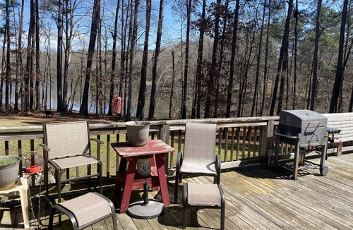 Wise House | Pat's Place ~ Lovey’s at the Lake