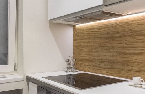 Terezvaros Apartment | Paulay Premium Suite Opera, 90 sqm 2 BR, 2 BA, WiFi, AC next to Opera & Basilica