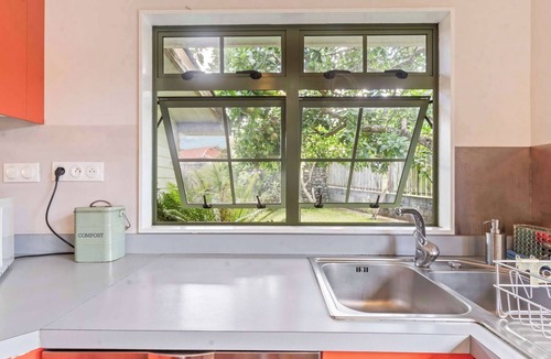 Afaahiti House | Peaceful 2BR Garden Bungalow