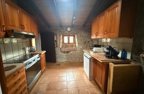Crespia House | Peaceful and spacious country house surrounded by nature with swimming pool