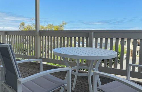 Moana House | Peaceful and spacious, ocean views, mins from beach. Family and pet friendly!