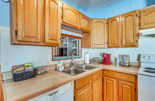 Bayou Grande Villa House | Pensacola Home w/Private Dock - 7 Mi to Beaches