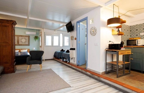 Sant Adria de Besos Apartment | Penthouse with terrace 20' Barcelona center/10' walk to the beach/15' Fórum Bcn