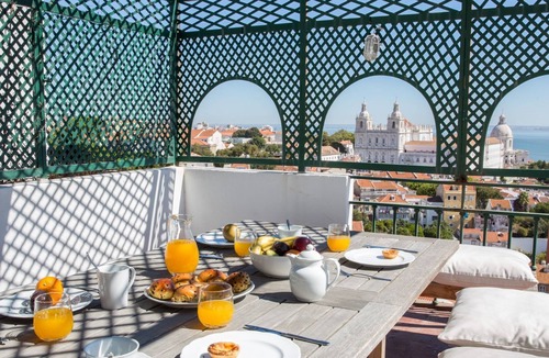 Santa Maria Maior Apartment | Penthouse Terrace 360º Lisbon View by LovelyStay