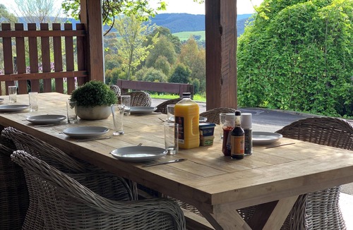 Yarra Glen House | Perfect holiday accommodation in the Yarra Valley for 6 to 8 people.
