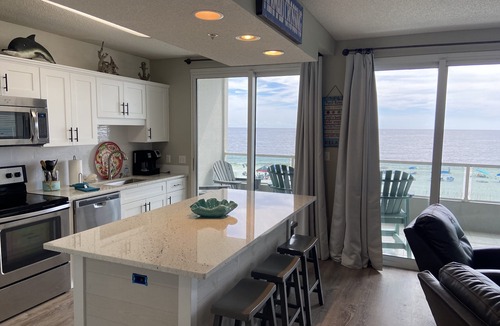 Orange Beach Condo | Pet Friendly Beachfront Condo -3 BR-2BA-SLEEPS 8