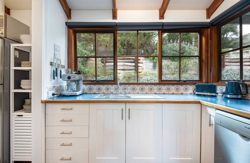 Rye House | Pet Friendly - The Observation Loft at Rye
