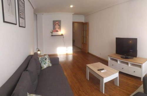 Talavera de la Reina Apartment | Piso.2hab+2baños+garaje+Asc+A C.
