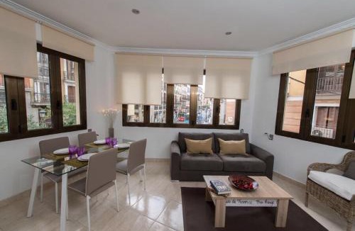 Sol Apartment | Plaza Mayor Family
