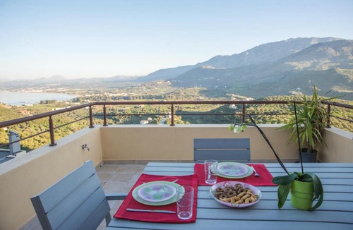 Exopoli House | Plum Tree - Exceptional view