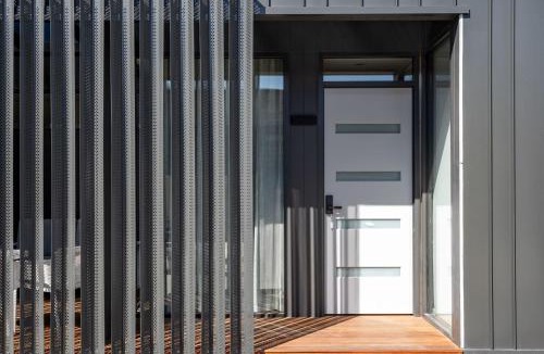 Mount Gambier Apartment | Pod Two - Luxurious 1 King Bedroom