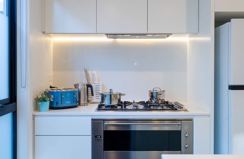 Port Melbourne House | Port Melbourne 3-level TH *FreeParking *Smart TV