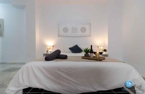 La Trinidad Apartment | Premium Apartment Terrace Retreat by TuriVida