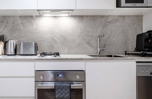Paddington Apartment | Premium Paddington Stay, Designer Studio Near CBD