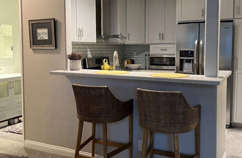 Aliso Viejo Condo | Prestigous Location within LBUSD. Mid to Long Term Discounts. Views of Foothills