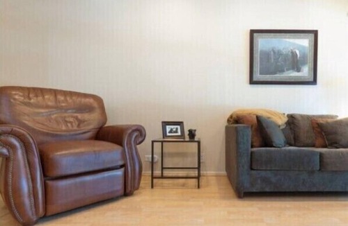 Westwood Condo | Private Condo - Walk to UCLA - Resort Style Living