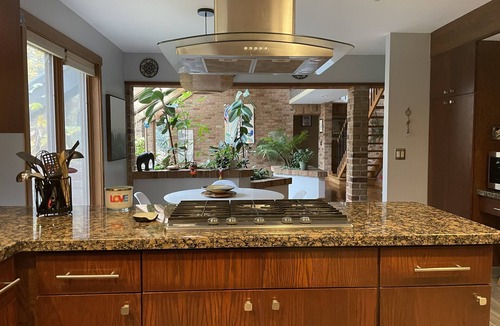 Orchard Park House | Private Estate Surrounded by Woods, Ponds, Nature and Peace