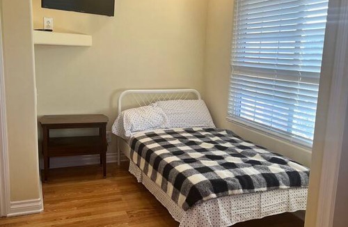 Lake Forest Resort | Private room ∙ 1 guest