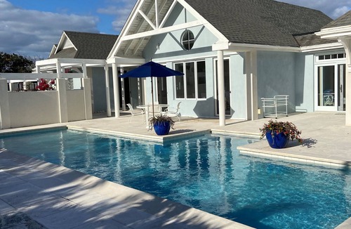 Savannah Sound Villa | Private Villa Directly on Windermere Beach, Private Pool, Tennis