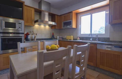 Santa Eulalia del Rio Villa | Private Villa, Swimming Pool, Parking, Barbecue Wifi Fiber Optic. Center of the island