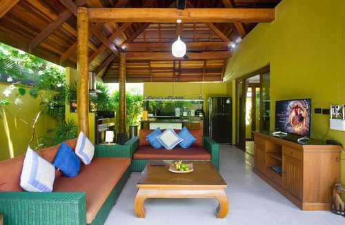 Laem Set Villa | Private Villa with Swimming pool, jetted Plunge Pool and Free Transfers