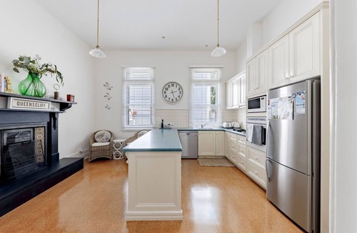 Queenscliff House | QPO in Historic Queenscliff
