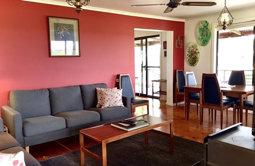 Eppalock Other | Quaint Cottage on Country Victorian Farm, Overlooking Beautiful Vineyard