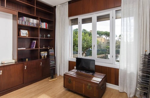 Miraflores del Palo Villa | Queen of the ocean Villa: stately style house with pool