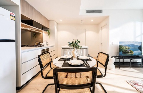 Brisbane Central Business District Apartment | Queens Wharf APT @ Lv 29 w/Carpark