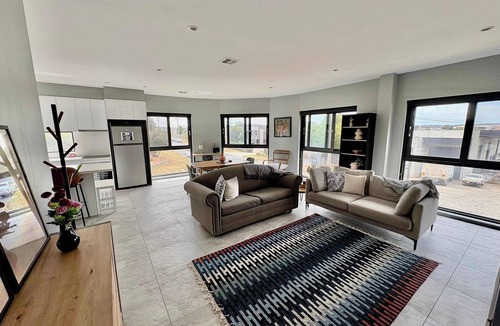 Queanbeyan West Apartment | Quite and large 2 bedroom - Sleeps 6 - 2 bathrooms