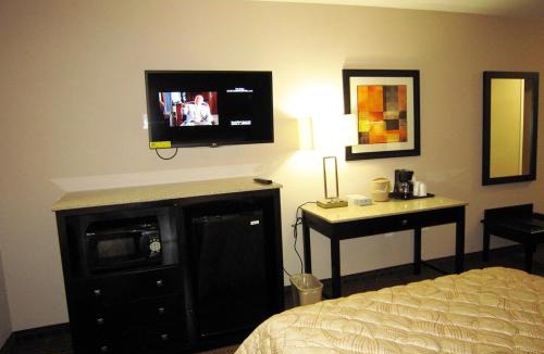 Monmouth Junction Hotel | Red Carpet Inn and Suites Monmouth Junction