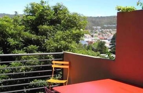 Battery Point Apartment | Red Door Apartment + 2 beds + Water views + Free reliable WIFI