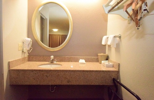 Hamburg Hotel | Red Roof Inn Buffalo – Hamburg/I-90