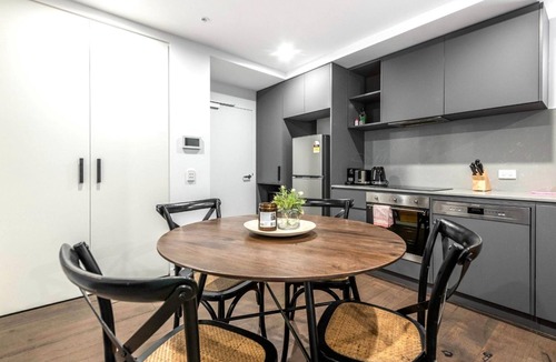 Reid Apartment | Reid City Escape Modern Stay in ACT