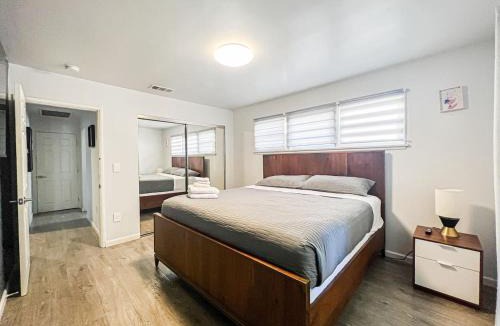 Ladera Heights House | Relax and Play, 2BR Close to SoFi, LAX - SH1-LAD