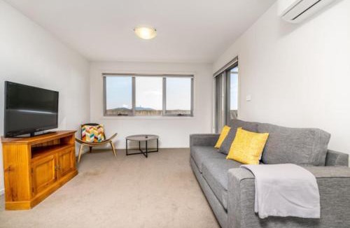 Wright Apartment | Relaxing 2BR Apt in North Point Complex - Hosted by Canstay
