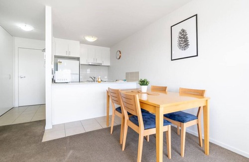 Wright Apartment | Relaxing 2BR Apt in North Point Complex