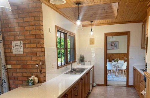 Kialla House | Relaxing Family Farmstay Shepparton 7mins to CBD