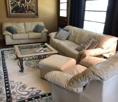 Scooba House | Relaxing Farm and Cattle Experience close to Casino with Golf Dinning Restaurants