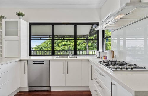 Norman Park Apartment | Relaxing Stay Near Brisbane’s Cultural Heart