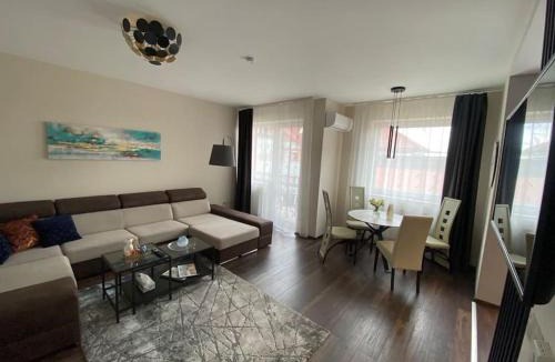 Miskolc Apartment | Renko Platán Apartman