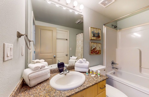 Orange Beach East House | Resort-style apartment with ocean views, large balcony, pool, tennis, & gym